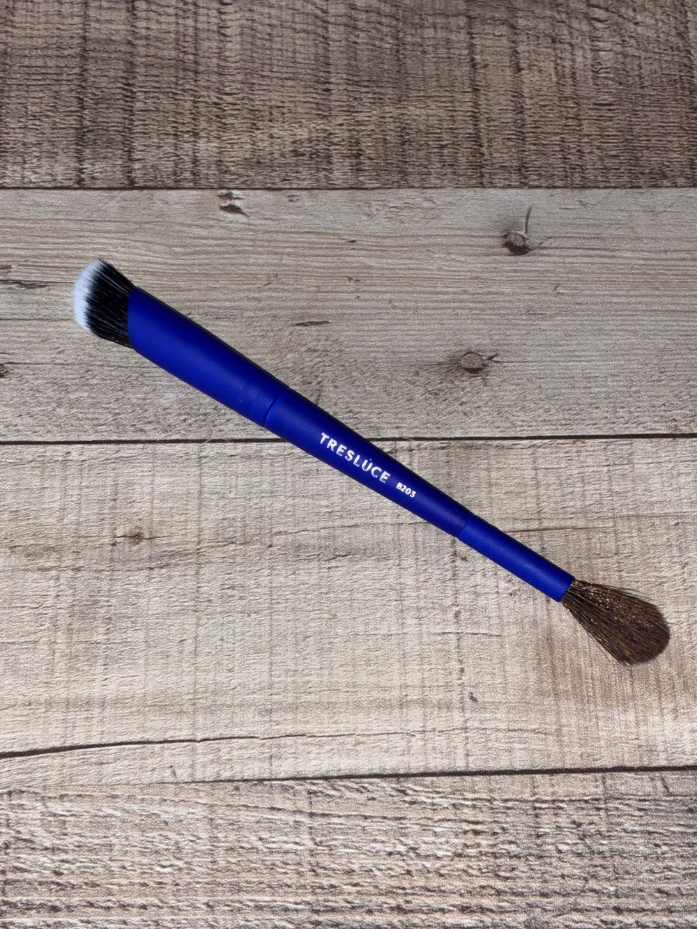 Tresluce Beauty B203 Dual Ended Brush